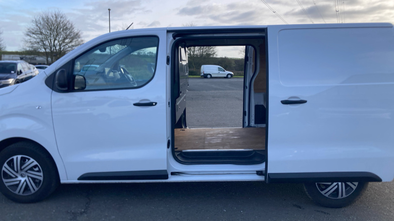 Vauxhall Vivaro L2 Diesel 2.0 Turbo D 145 Prime H1 Van